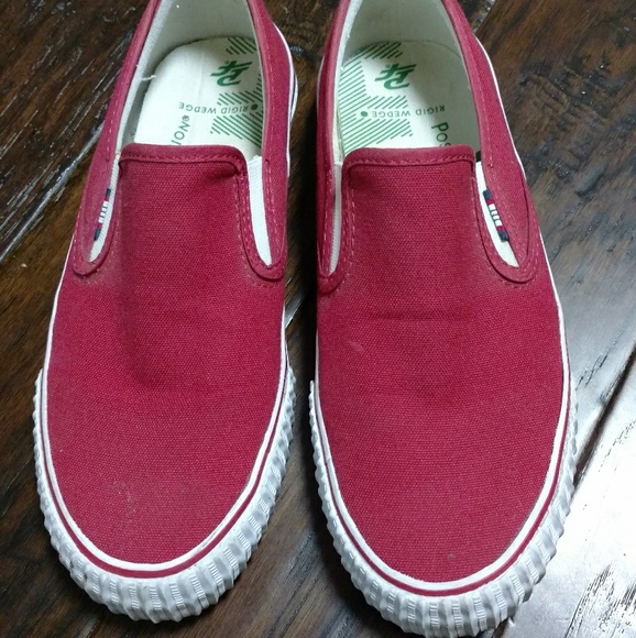 pf flyers slip on